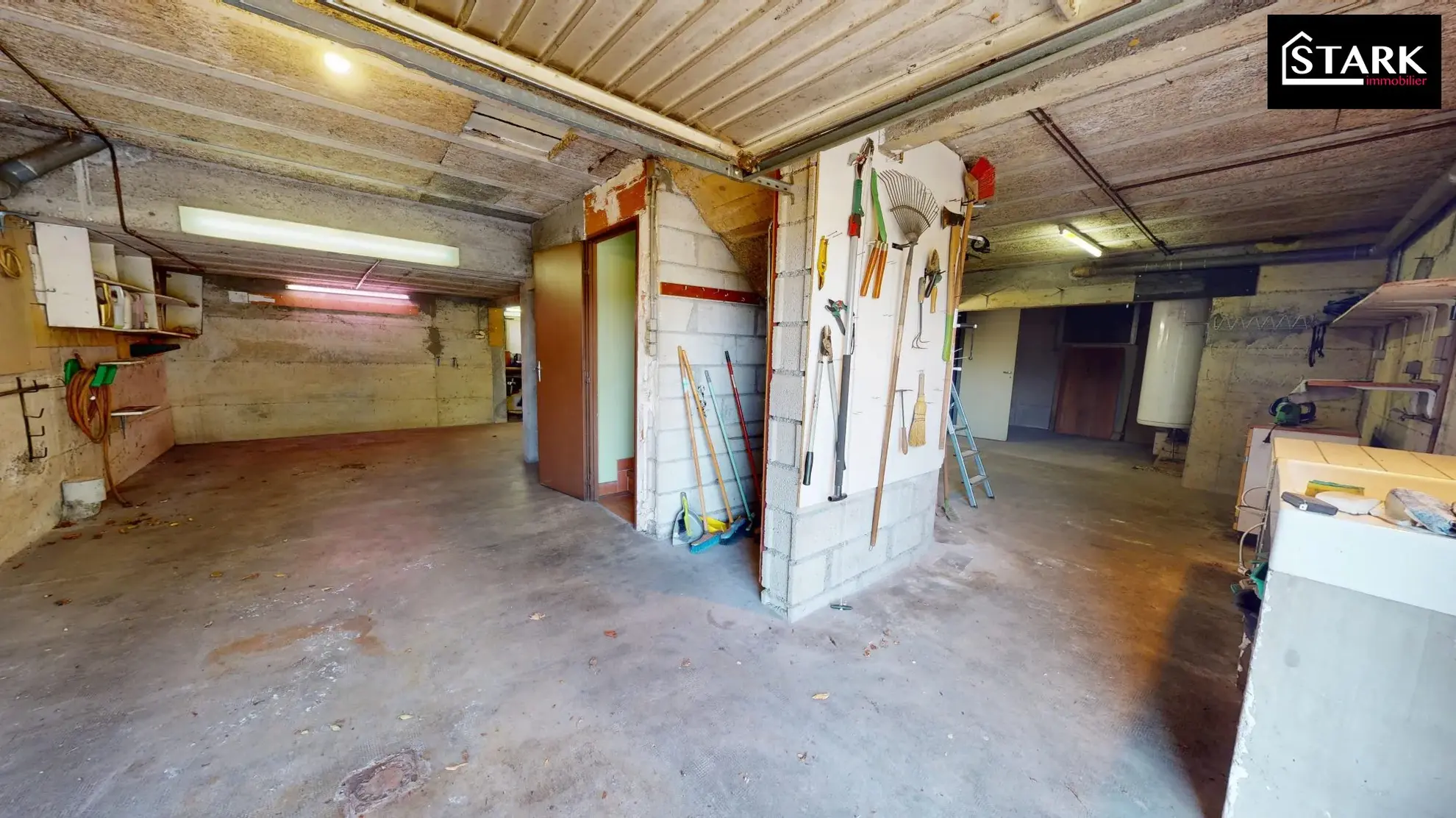 Maison à rénover de 116 m² à Courtelevant avec grand terrain et potentiel exceptionnel 