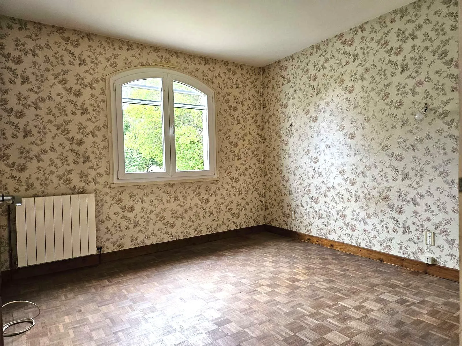 Villa élégante rénovée en 1980 avec grand terrain à Lavardac (47) 