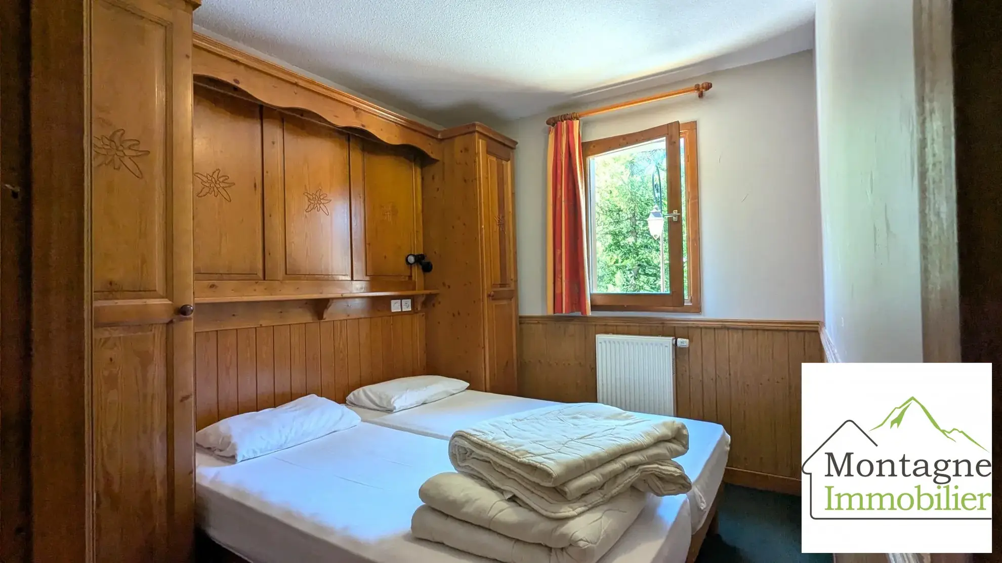 Appartement à Val Cenis Lanslevillard avec balcon, bail commercial et revenu locatif élevé 