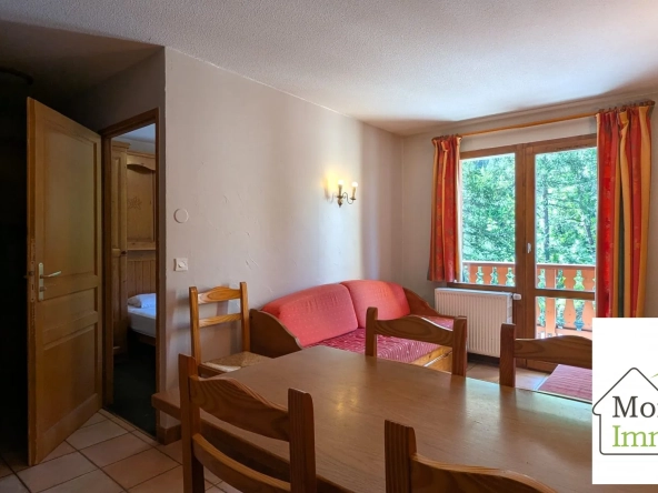 Appartement à Val Cenis Lanslevillard avec balcon, bail commercial et revenu locatif élevé