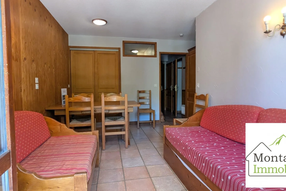 Appartement à Val Cenis Lanslevillard avec balcon, bail commercial et revenu locatif élevé 