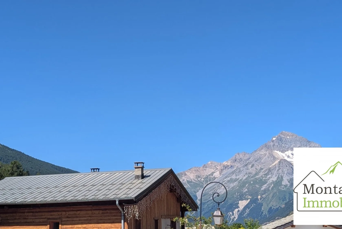Appartement à Val Cenis Lanslevillard avec balcon, bail commercial et revenu locatif élevé 