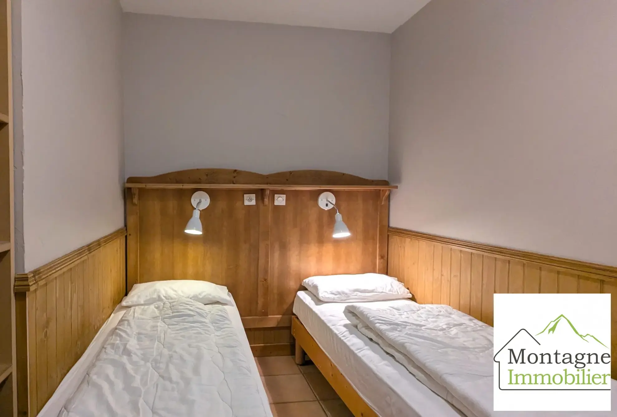 Appartement à Val Cenis Lanslevillard avec balcon, bail commercial et revenu locatif élevé 