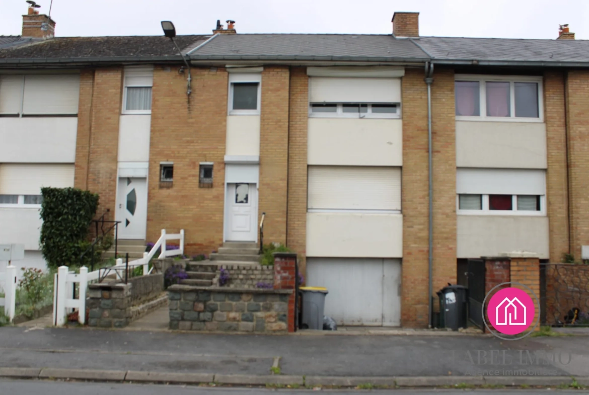 Maison à rénover de 92 m² avec 3 chambres et sous-sol complet à Bruay-sur-l'Escaut 