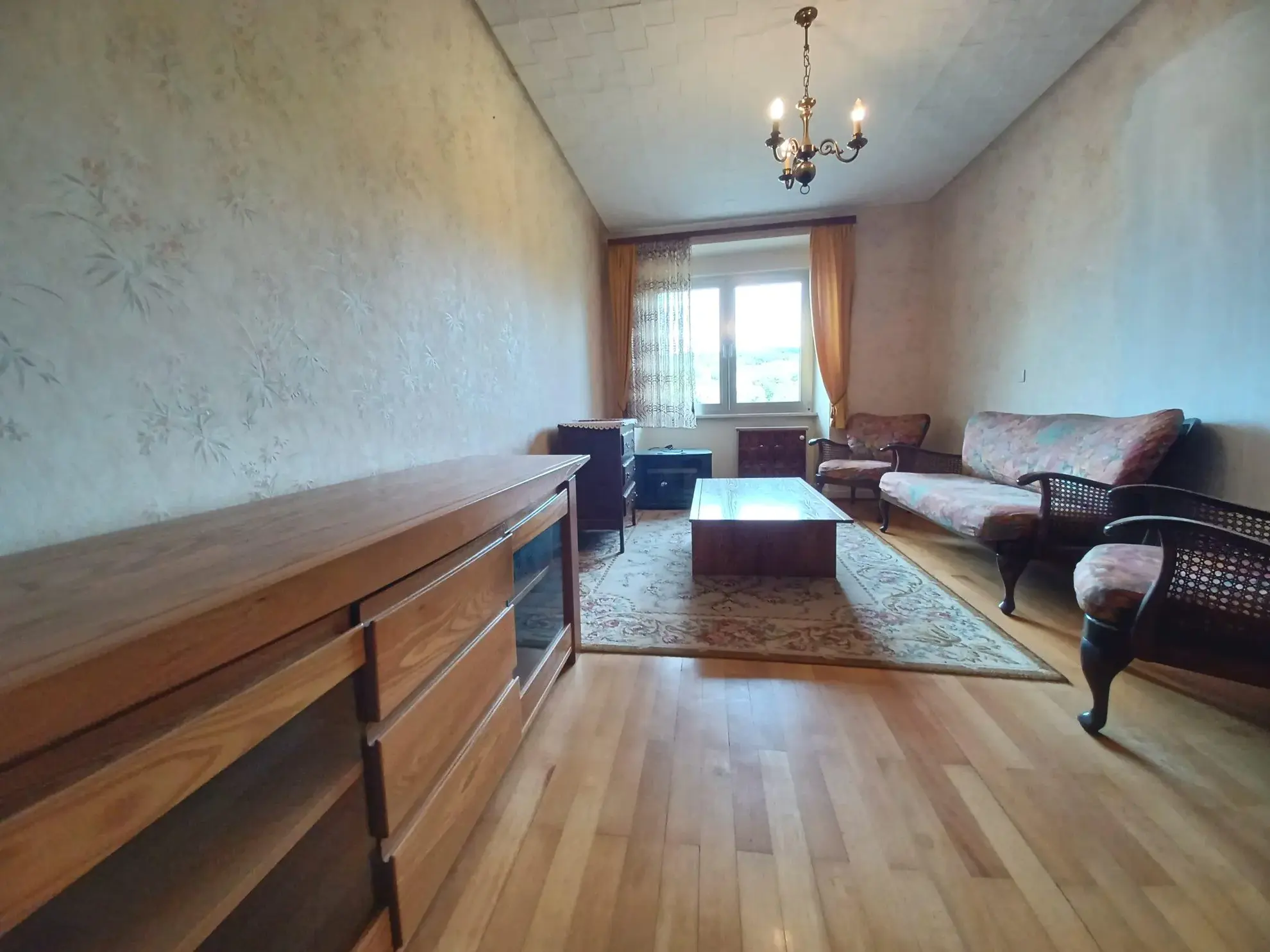 Maison familiale mitoyenne de 152 m² à Berg avec vue exceptionnelle et jardin 