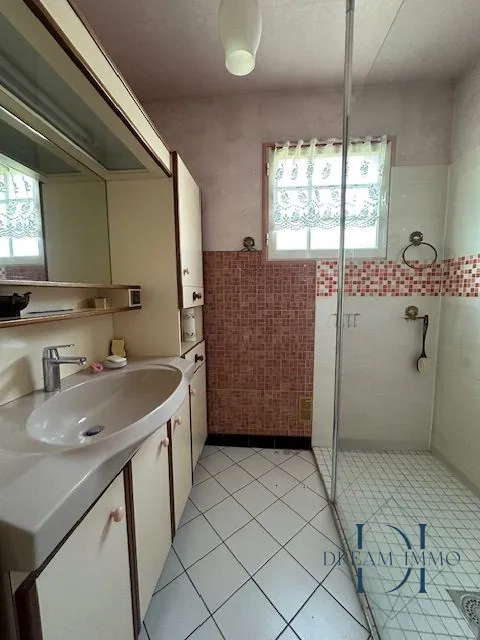 Maison individuelle de 73 m² avec sous-sol, garage et jardin à Vexin-sur-Epte 