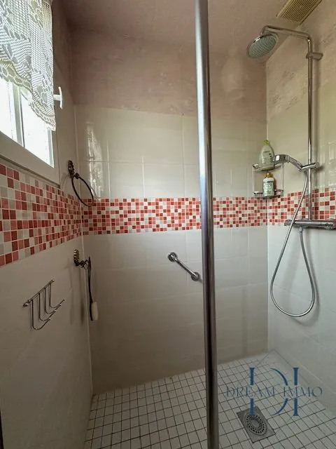 Maison individuelle de 73 m² avec sous-sol, garage et jardin à Vexin-sur-Epte 