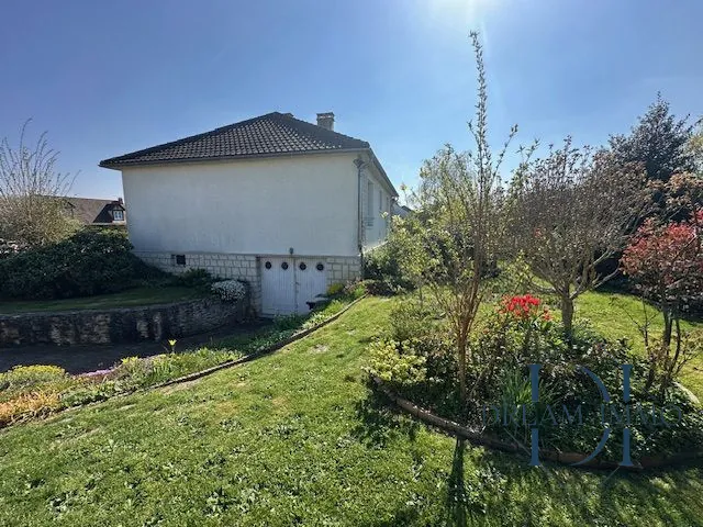 Maison individuelle de 73 m² avec sous-sol, garage et jardin à Vexin-sur-Epte 