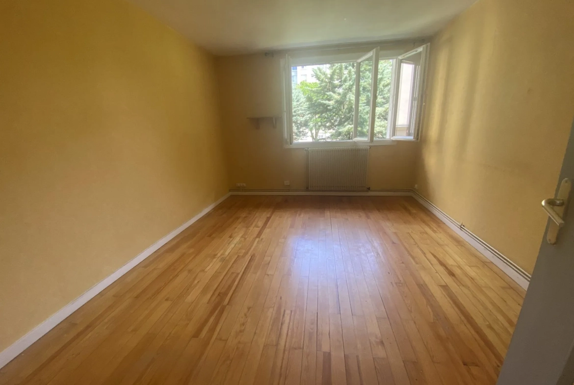Bel appartement T3 à vendre à La Mulatière, 53,12 m² avec cave et parking, calme et lumineux 