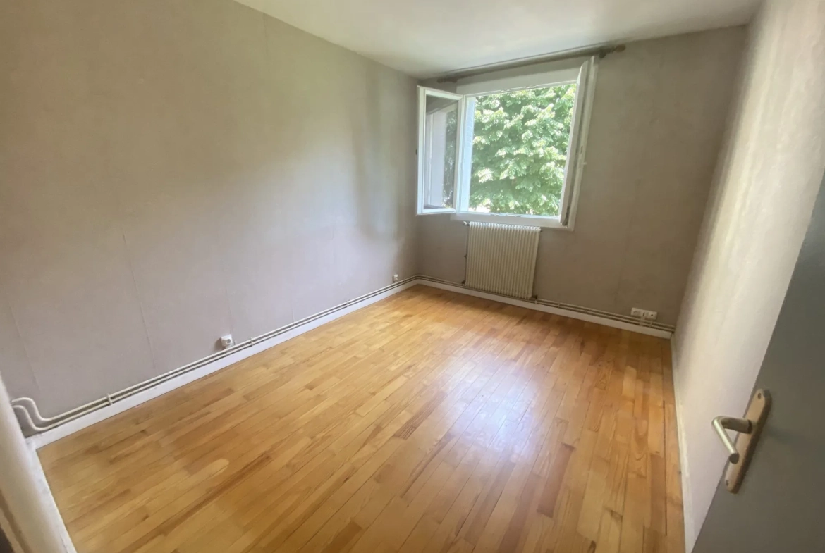 Bel appartement T3 à vendre à La Mulatière, 53,12 m² avec cave et parking, calme et lumineux 