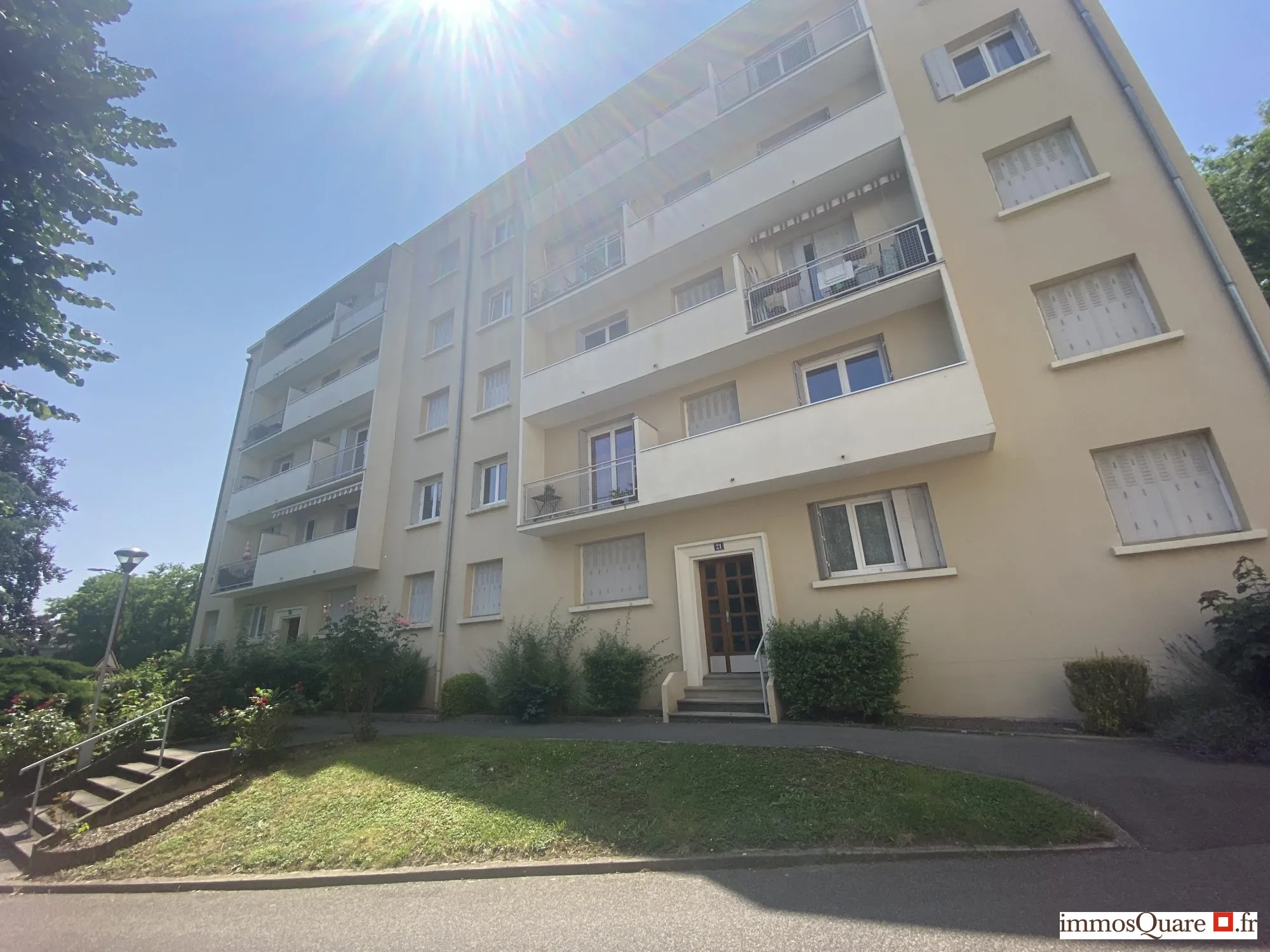 Bel appartement T3 à vendre à La Mulatière, 53,12 m² avec cave et parking, calme et lumineux 