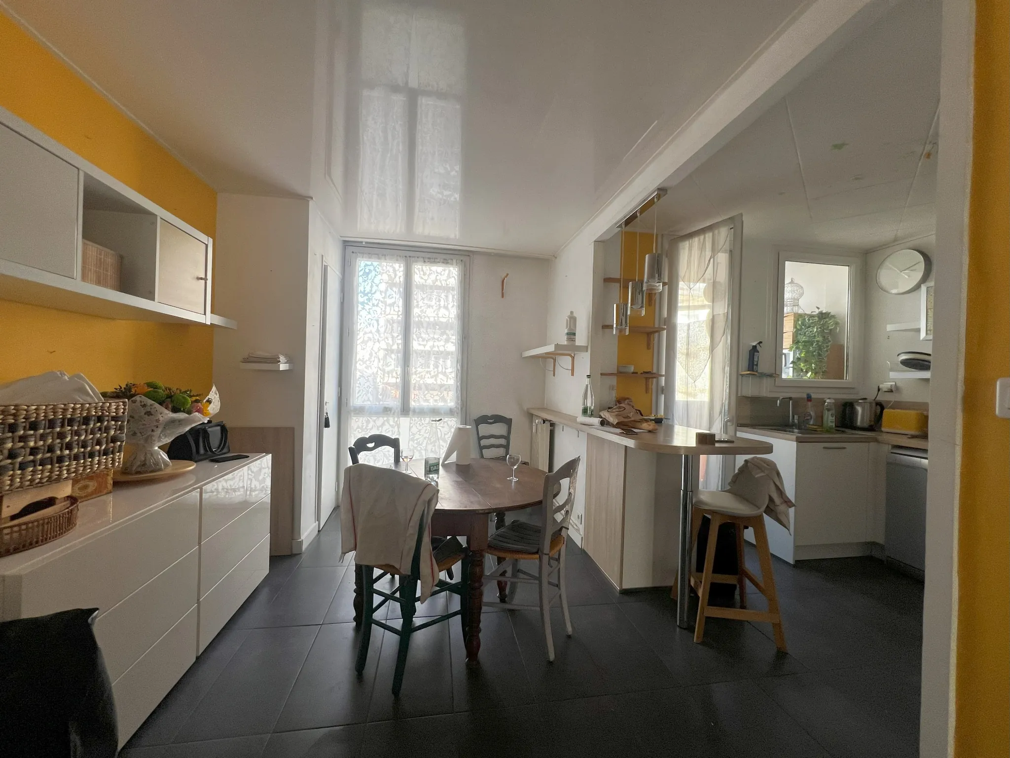 Appartement T3 lumineux de 80 m² avec balcon et garage à Nîmes 