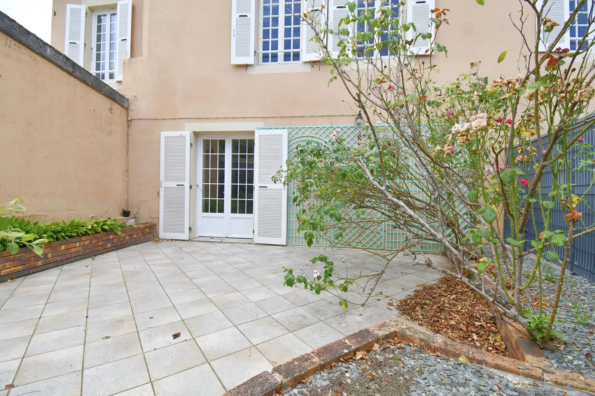Maison de ville avec terrasse et garage en plein centre d'Autun - 120 m² 