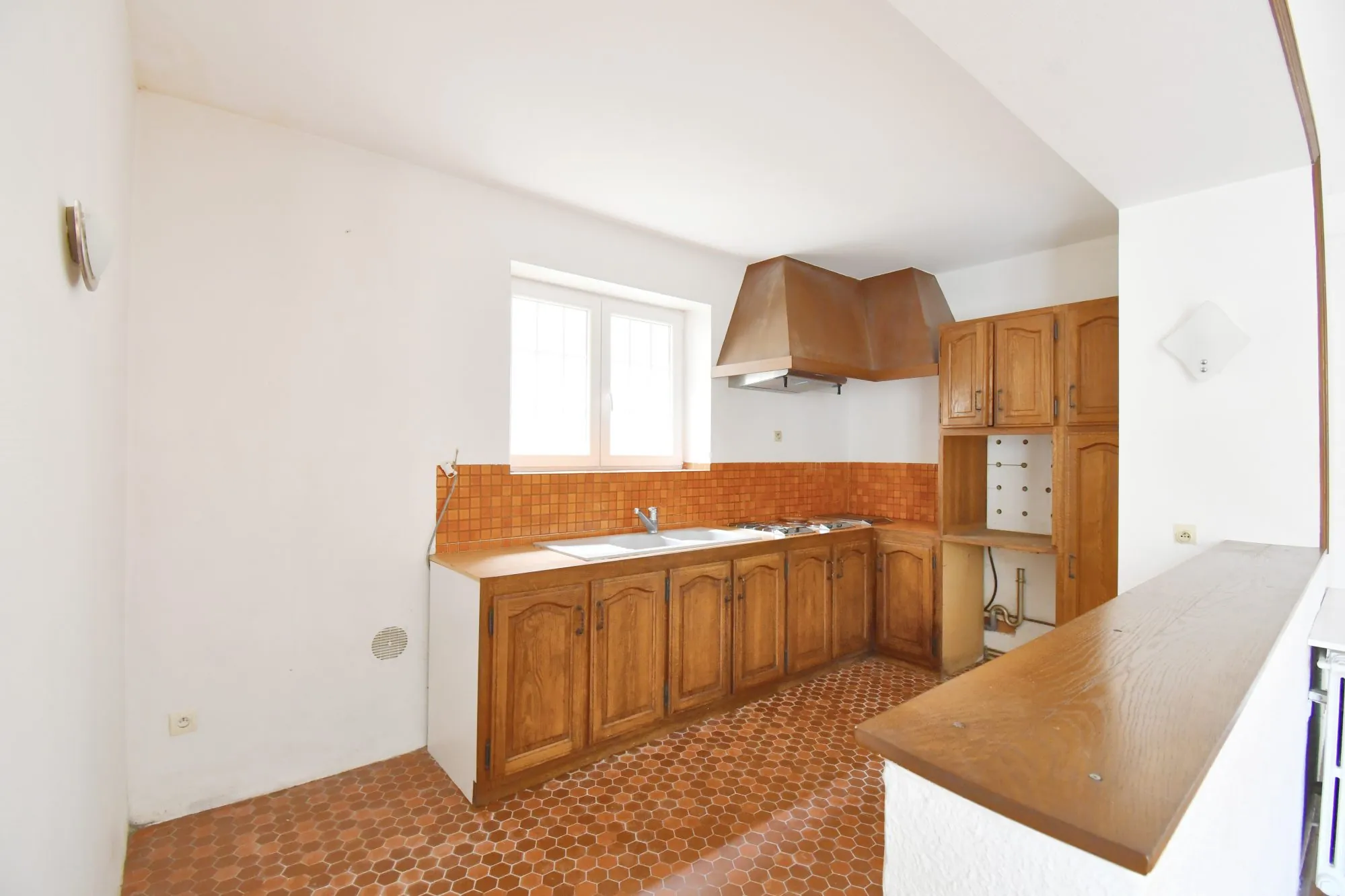 Maison de ville avec terrasse et garage en plein centre d'Autun - 120 m² 