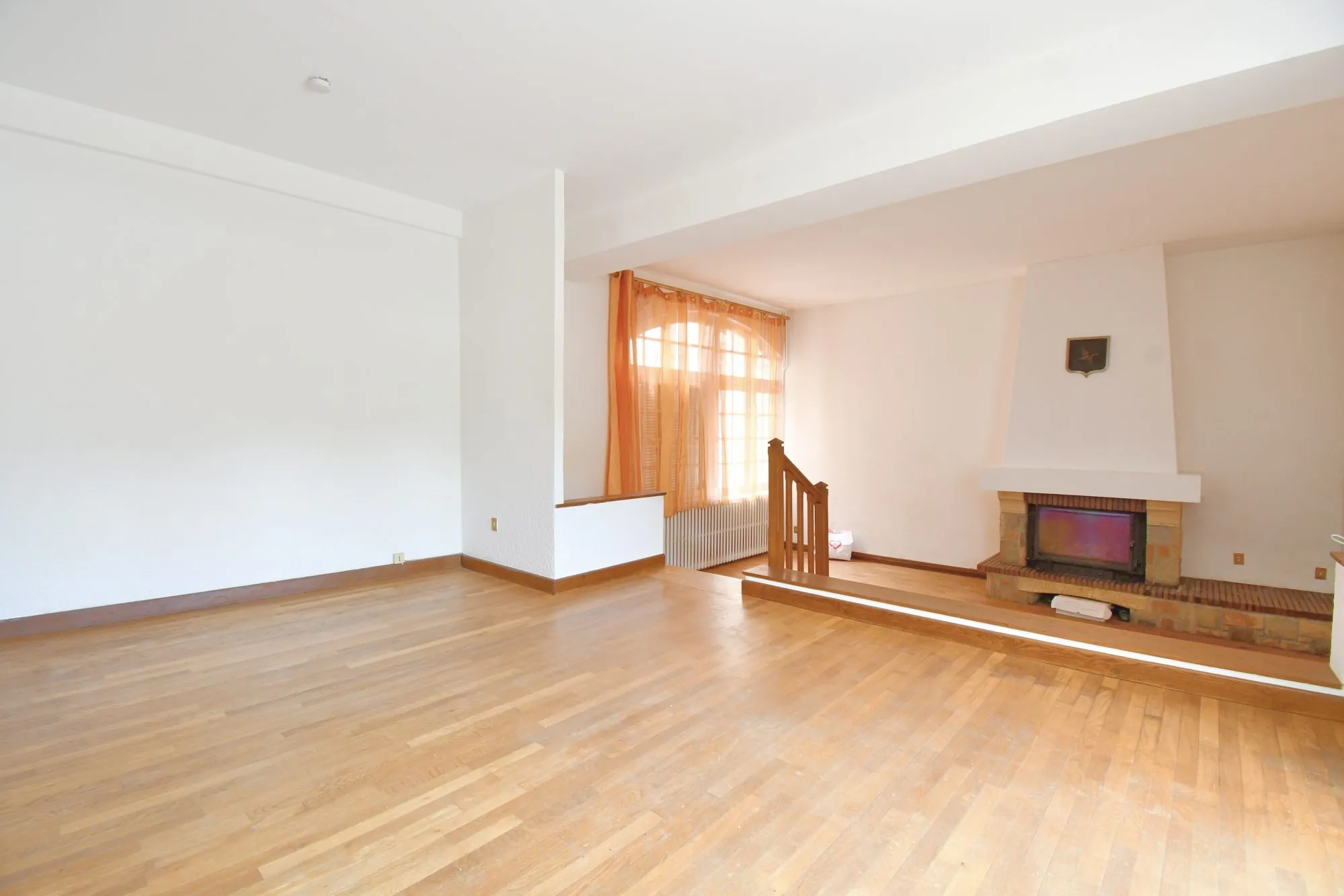 Maison de ville avec terrasse et garage en plein centre d'Autun - 120 m² 