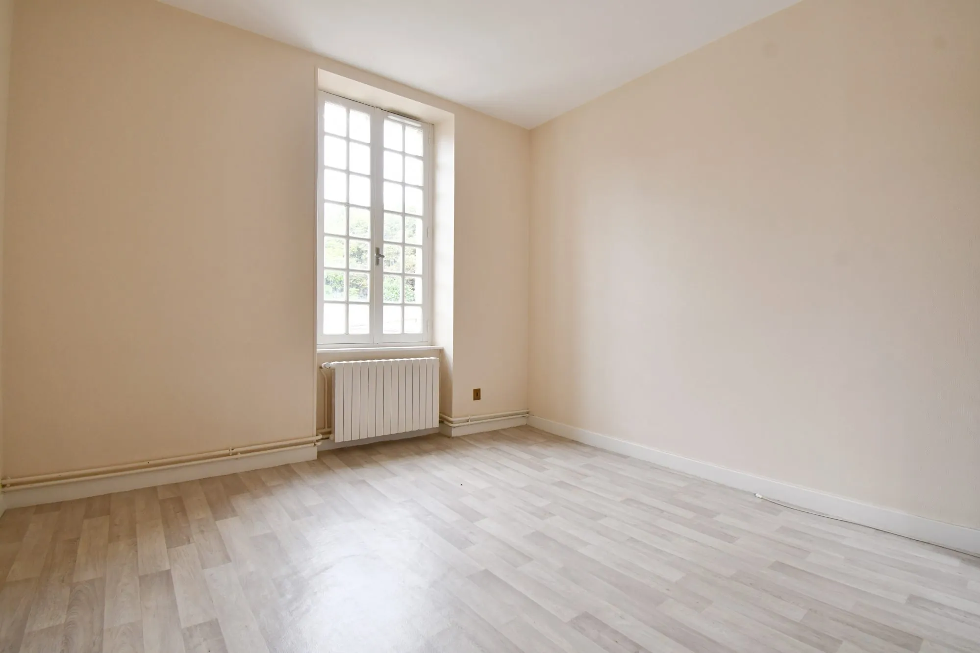 Maison de ville avec terrasse et garage en plein centre d'Autun - 120 m² 