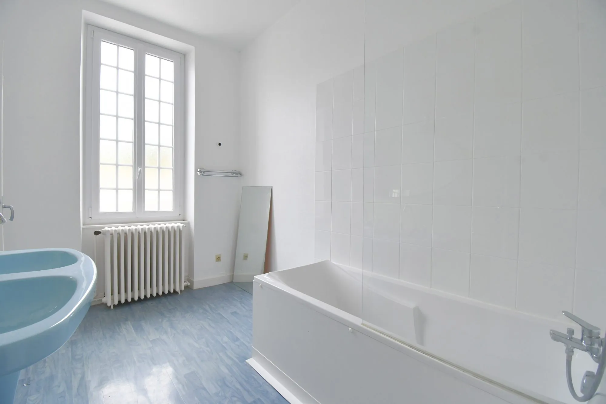 Maison de ville avec terrasse et garage en plein centre d'Autun - 120 m² 