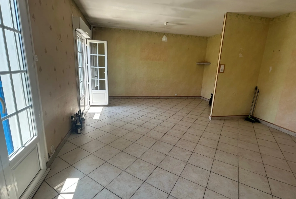 Vente maison pavillon lumineux avec jardin à Verneuil près de Dormans 