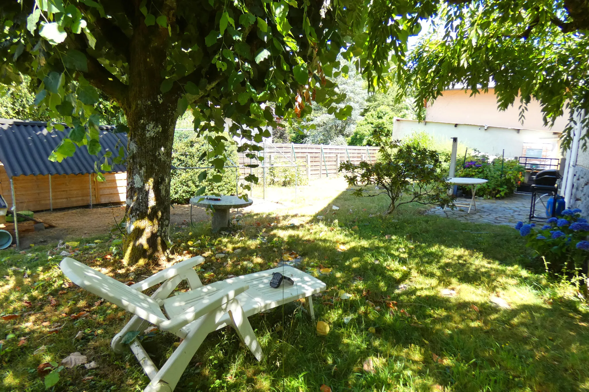 Maison 6 pièces avec jardin au Le Rouget (15) - Secteur résidentiel calme et proche commerce 