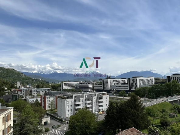 Appartement à vendre à Saint-Martin-le-Vinoux – 67,47 m² avec balcon et parking