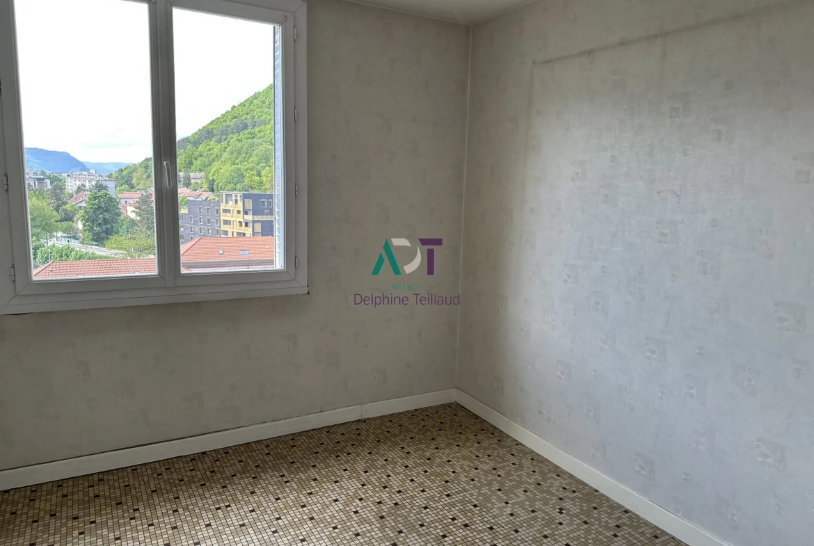 Appartement à vendre à Saint-Martin-le-Vinoux – 67,47 m² avec balcon et parking 
