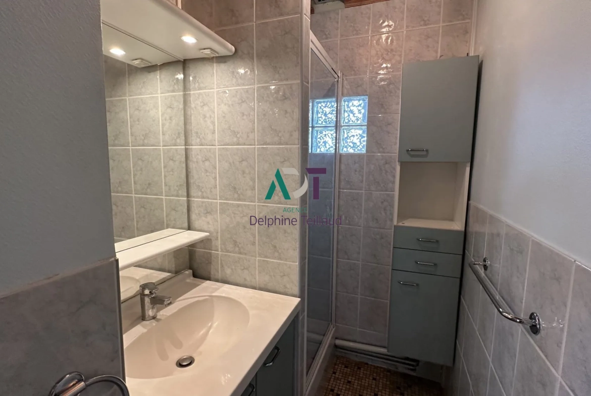 Appartement à vendre à Saint-Martin-le-Vinoux – 67,47 m² avec balcon et parking 