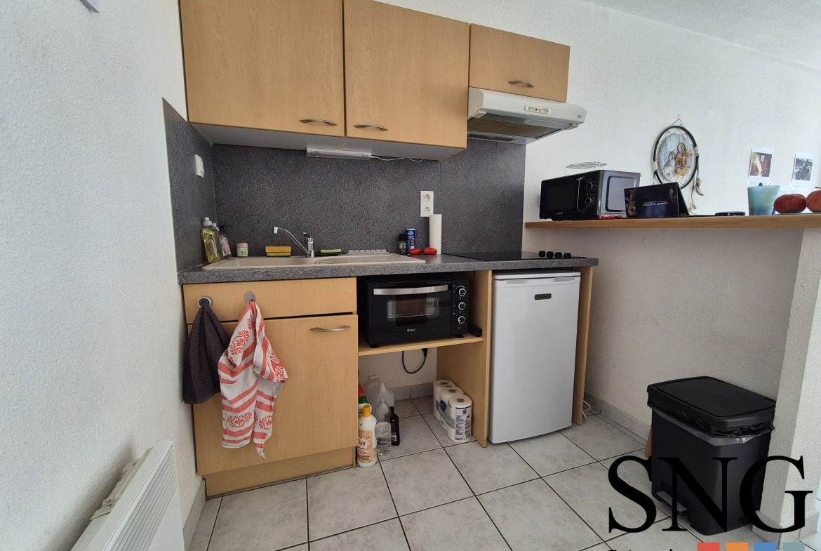 Appartement T1 à vendre avec parking et cave à Rouxmesnil-Bouteilles 