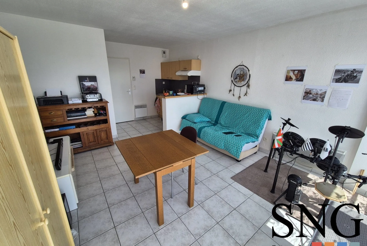 Appartement T1 à vendre avec parking et cave à Rouxmesnil-Bouteilles 