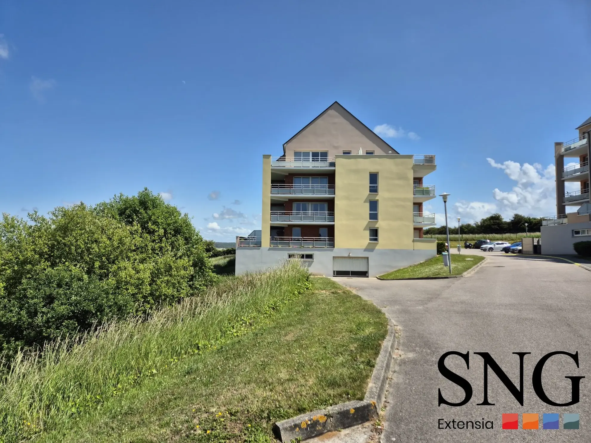 Appartement T1 à vendre avec parking et cave à Rouxmesnil-Bouteilles 