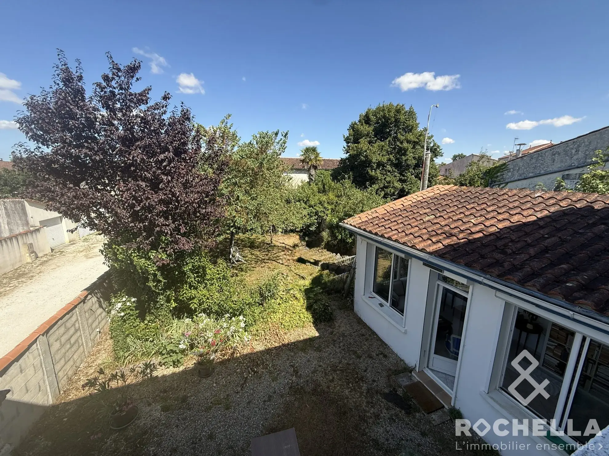 Maison de ville à Matha - Centre-ville, jardin, garage, rénovation récente 