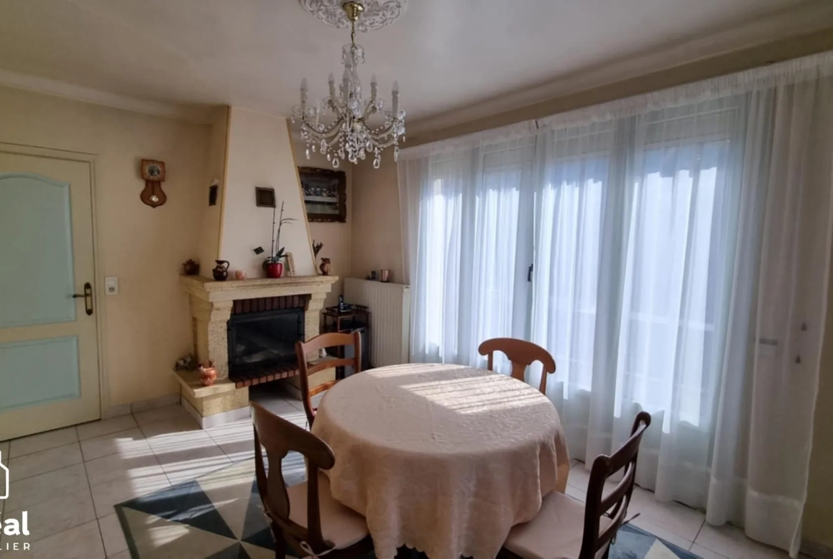 Maison semi plain-pied avec 4 chambres à Aubevoye - Centre ville 