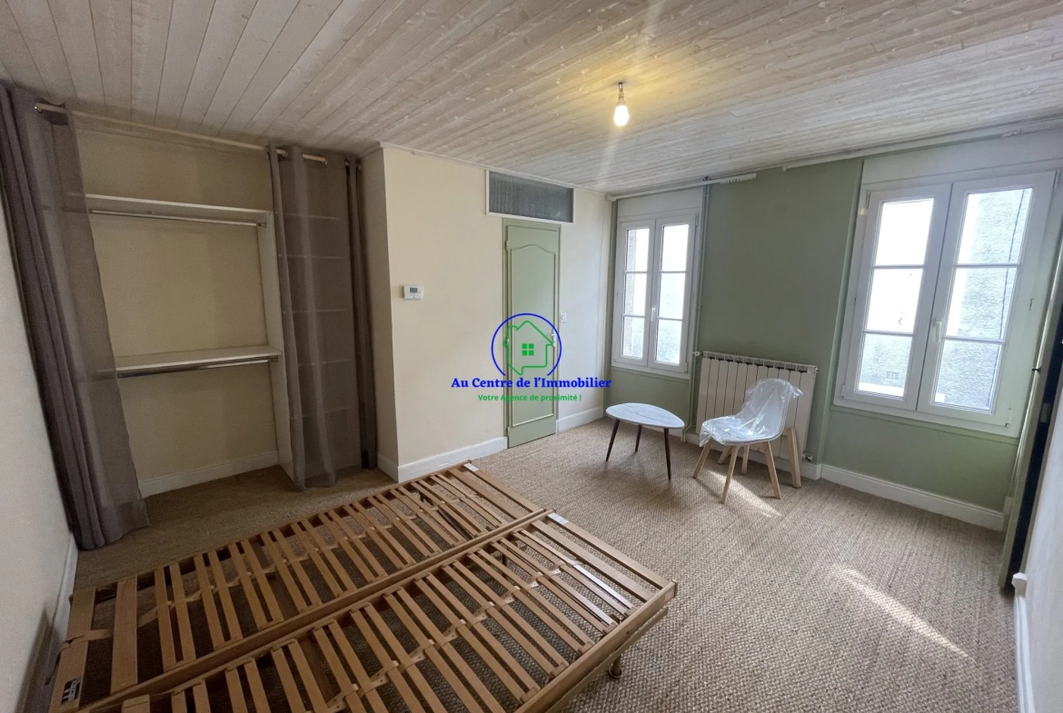 À vendre maison de ville à Agen proche gare – 3 pièces, 2 chambres 