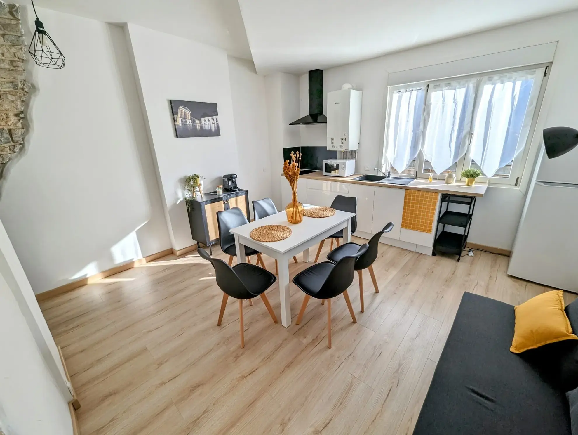Investissement immobilier à Dijon - Appartement rénové avec forte rentabilité en centre-ville 