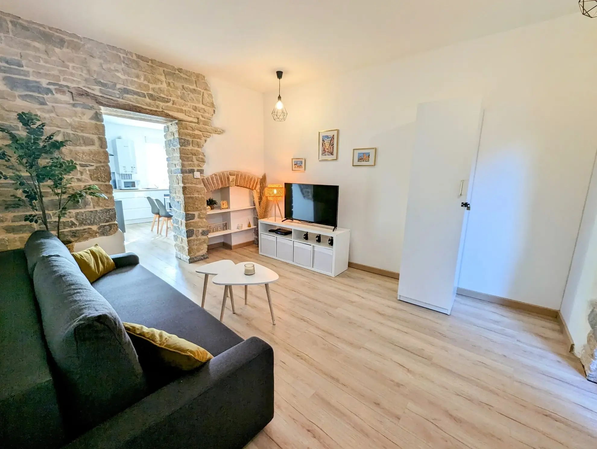 Investissement immobilier à Dijon - Appartement rénové avec forte rentabilité en centre-ville 