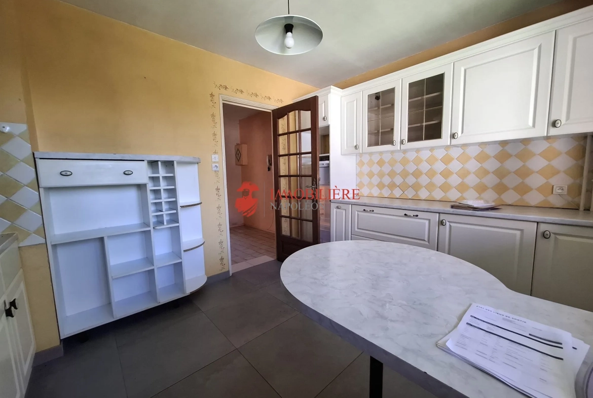 Appartement lumineux de 96 m² avec balcon à Illzach 