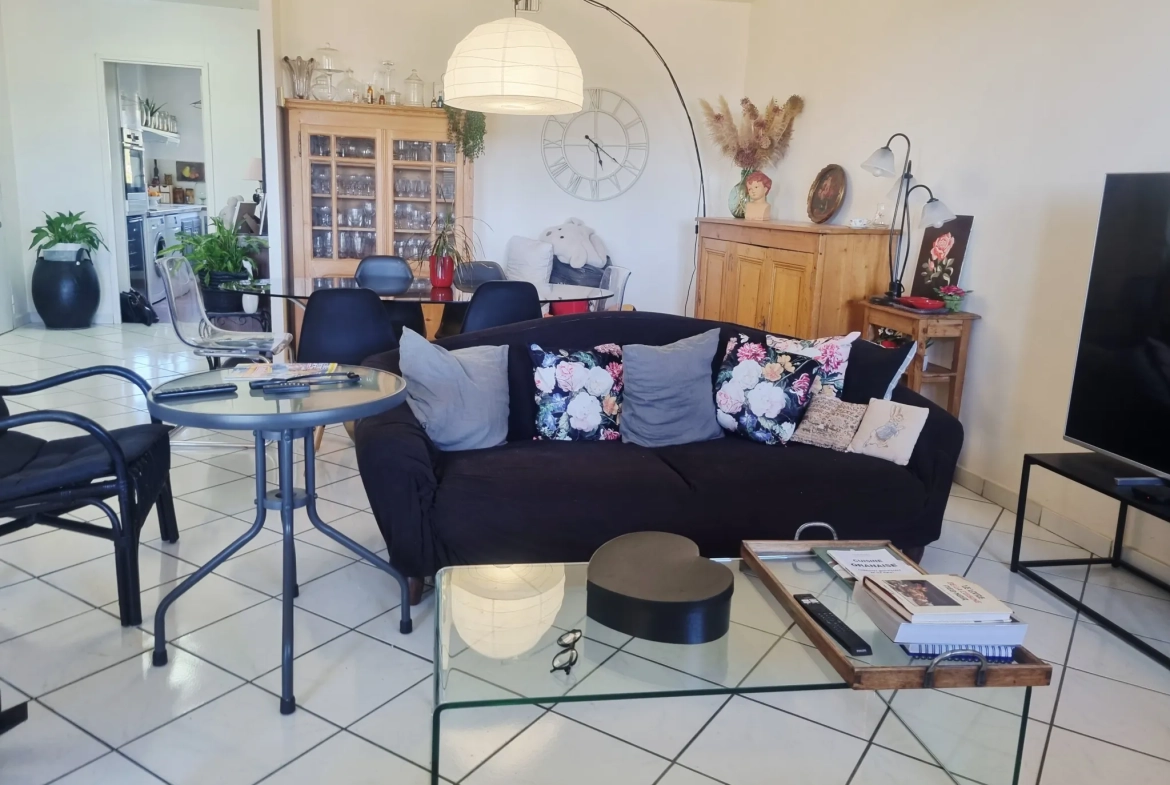 Appartement d'exception de 120 m2 avec vue panoramique à Martigues Ferrières 