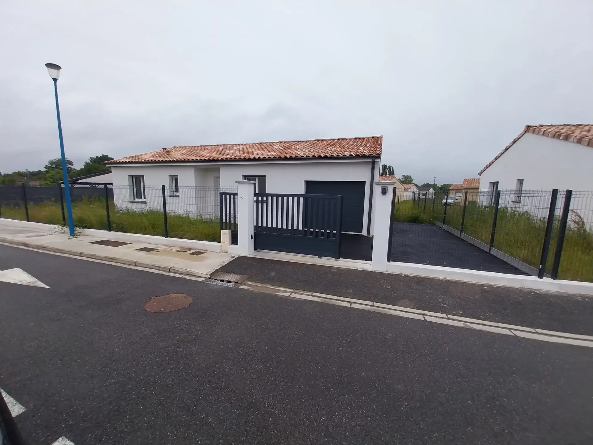 Maison neuve de 94 m² à Nègrepelisse avec garage et terrain clôturé 