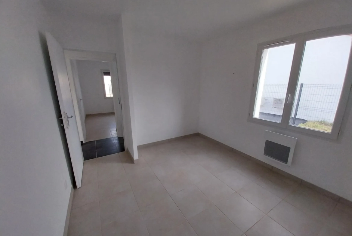 Maison neuve de 94 m² à Nègrepelisse avec garage et terrain clôturé 