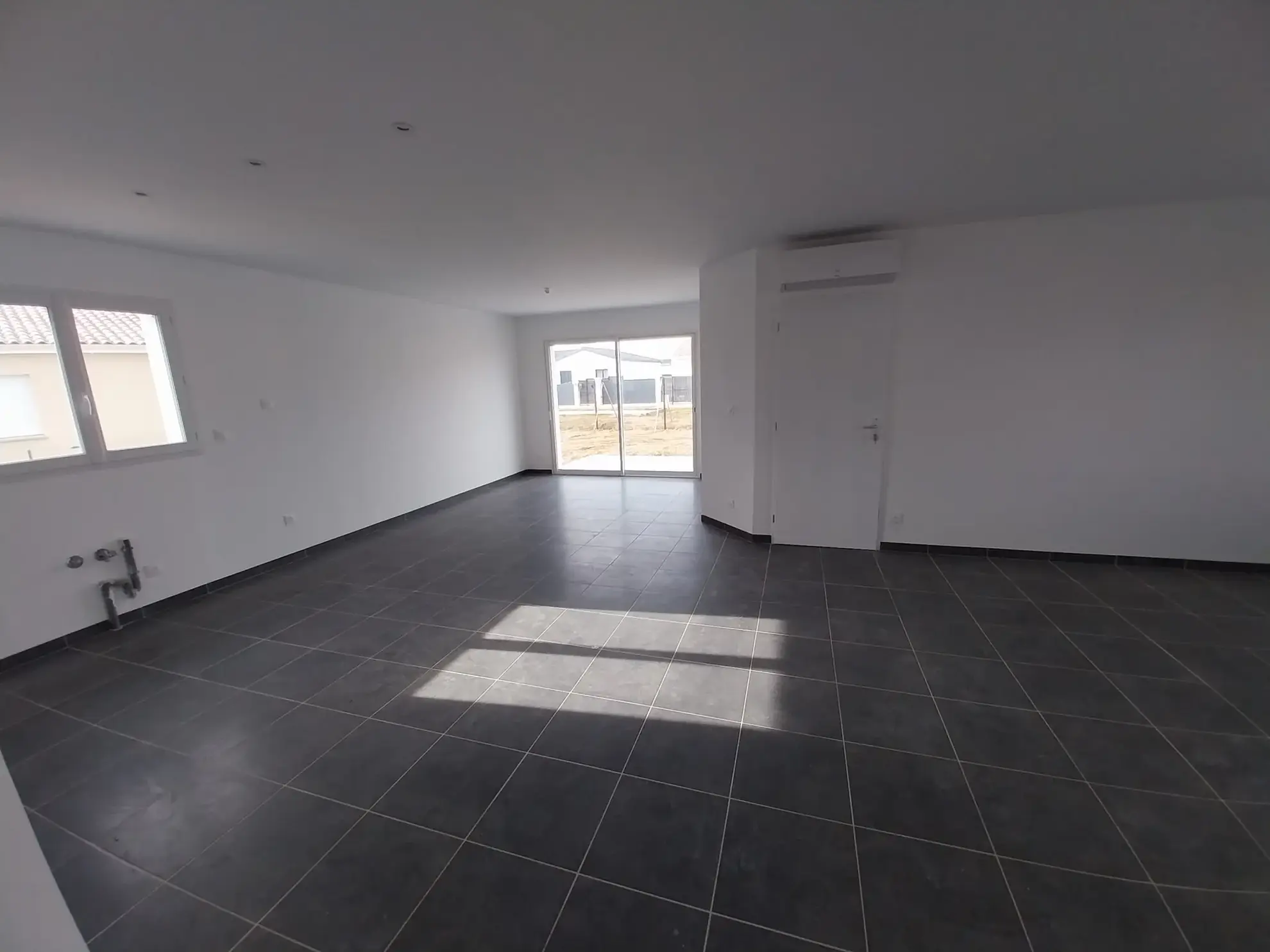 Maison neuve de 94 m² à Nègrepelisse avec garage et terrain clôturé 