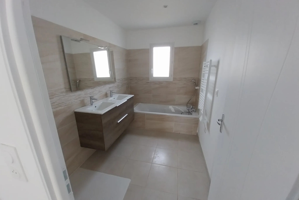 Maison neuve de 94 m² à Nègrepelisse avec garage et terrain clôturé 