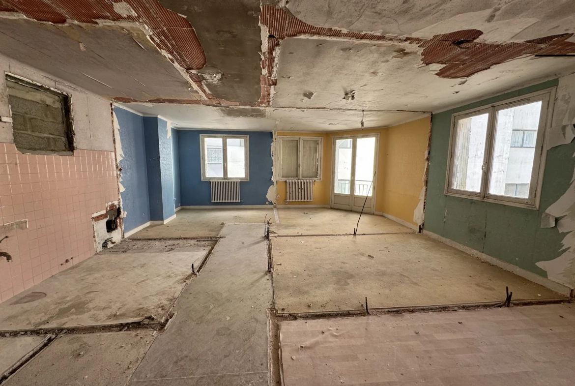 Appartement à vendre à Vannes, 50m² à rénover en centre-ville 