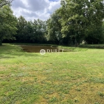 Terrain à vendre à La Bernardière avec plan d'eau privé - Opportunité rare