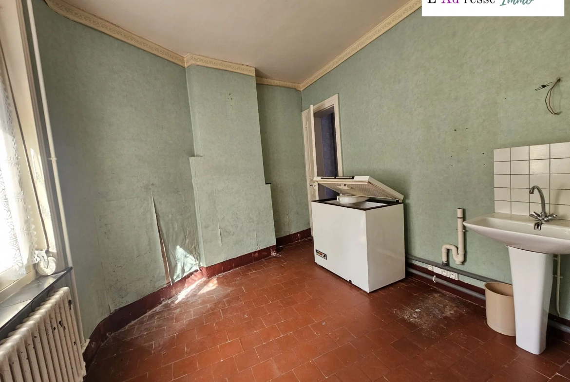 Maison à vendre à Boursies avec grand terrain et potentiel de rénovation 
