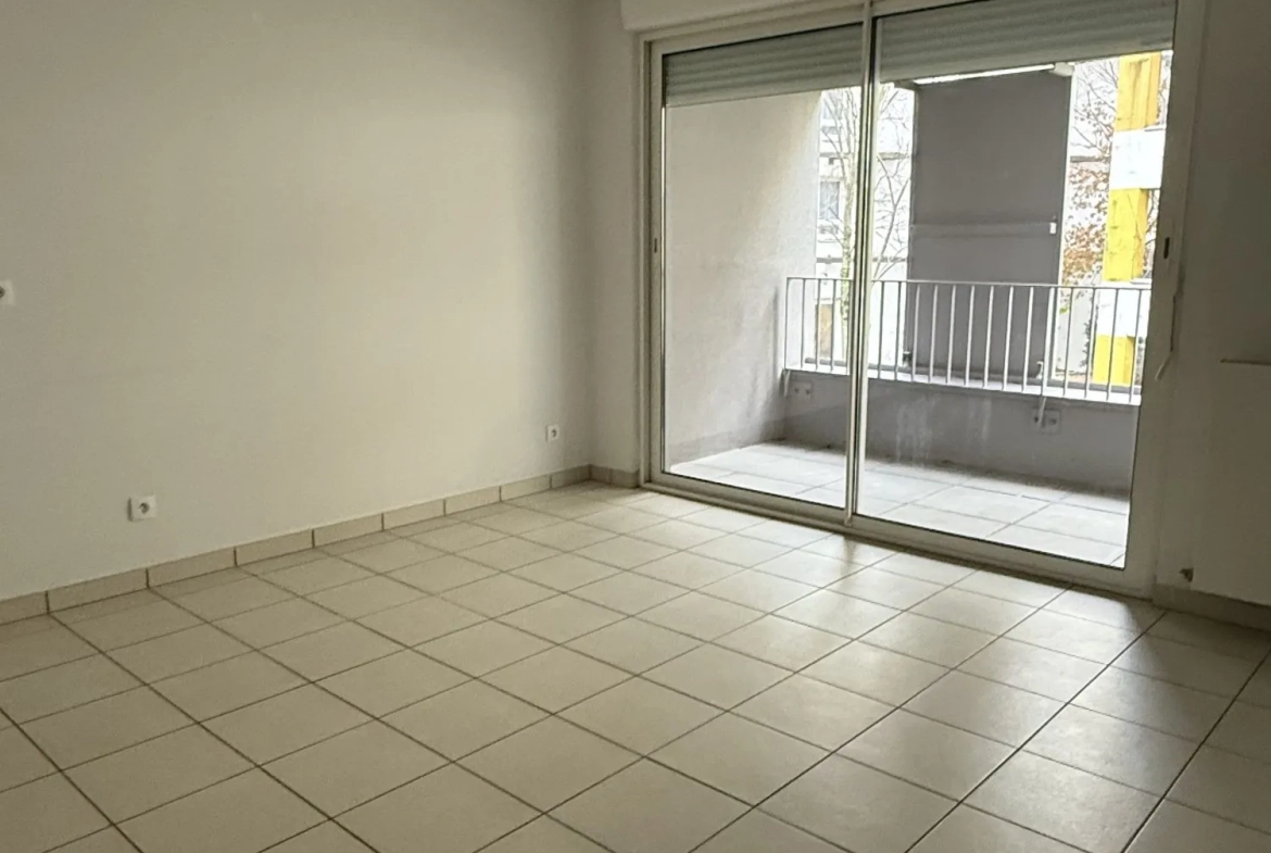 A vendre appartement T2 de 41,71 m² à Bégles proche tram et commerces 