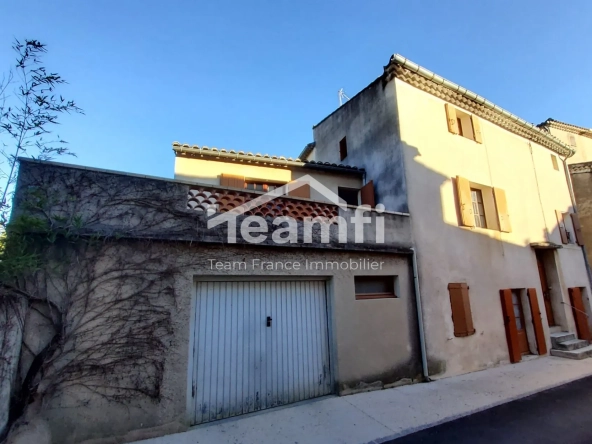 Maison de village à rénover à Saint-Victor-de-Malcap – 75 m² avec terrasse et garage