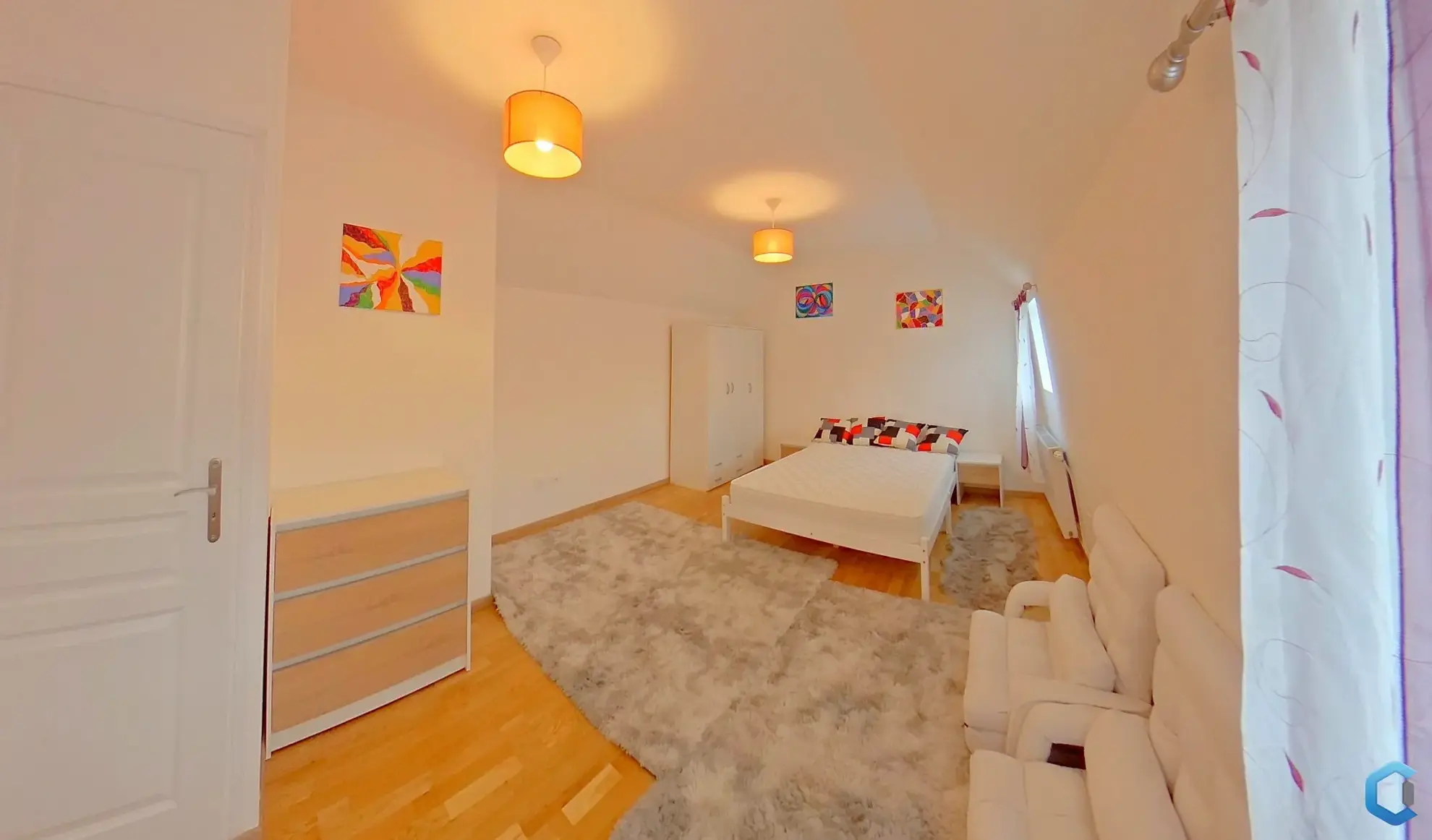 Maison de courée entièrement rénovée avec 3 chambres à Roubaix 
