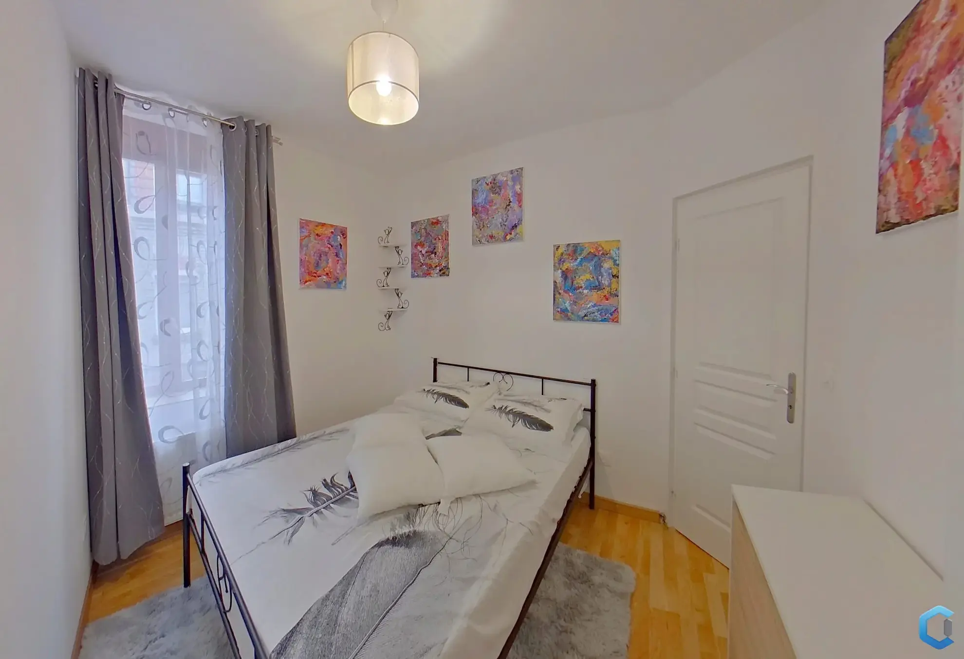 Maison de courée entièrement rénovée avec 3 chambres à Roubaix 