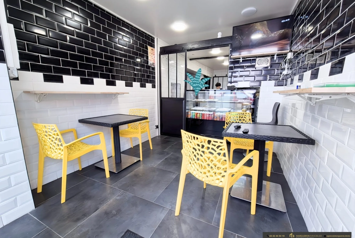 À vendre local commercial de 25,67 m² à Port-de-Bouc, idéal pour investissement 