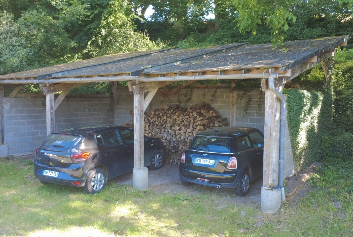 Longère morvandelle 187 m² avec terrain de 6381 m² à Villapourçon 