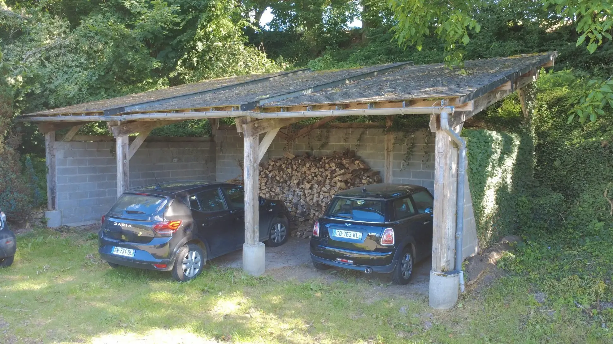 Longère morvandelle 187 m² avec terrain de 6381 m² à Villapourçon 